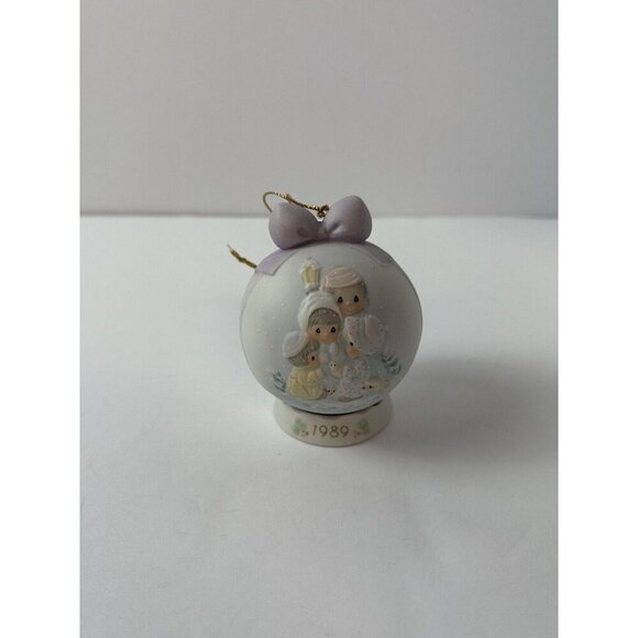 Vintage First Issue Precious Moments Porcelain Ornament 1989 Peace on Earth - Picture 3 of 5